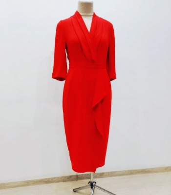 Платье красное с валаном и рукавами