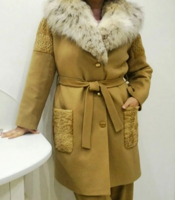 Пальто с рысью и каракулем
